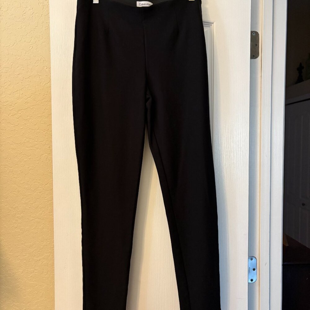 Calvin Klein Ladies Pants - Size 10